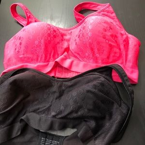 EUC- Bali XL wireless bras- Black/coral
